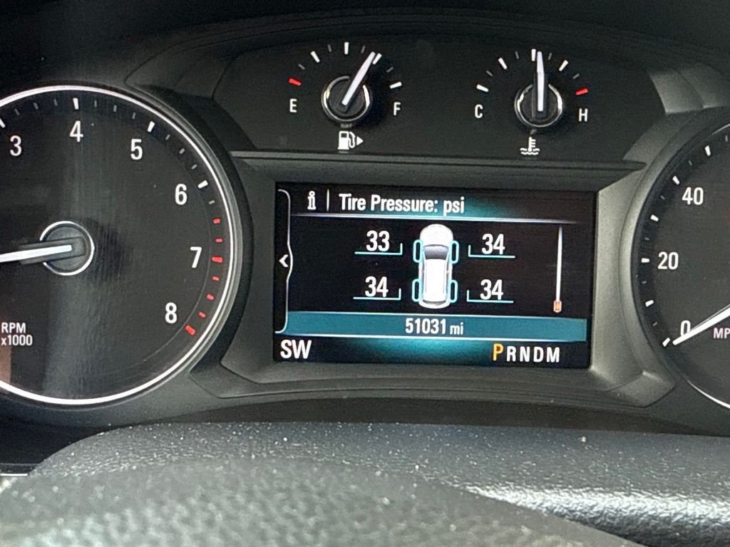 Used 2017 Silver Buick Essence image 20