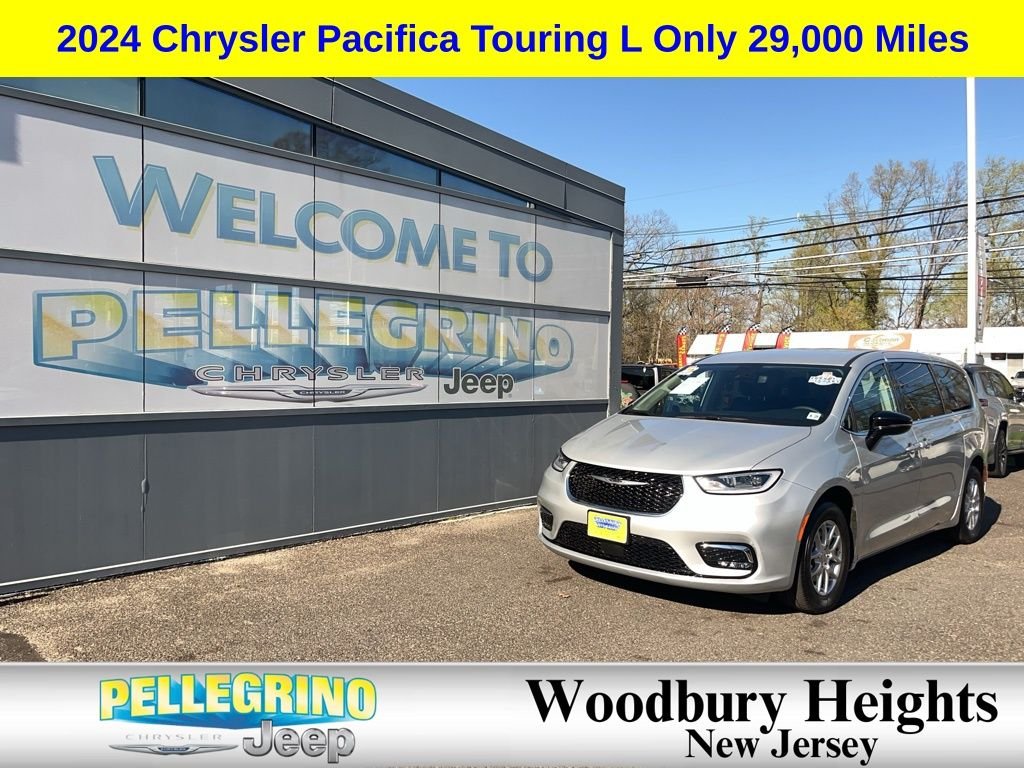 2024 Chrysler Pacifica Touring L