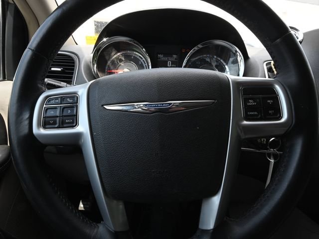 Used 2013 Beige Chrysler Touring image 14
