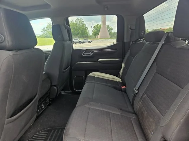 Used 2022 Onyx Black GMC SLE image 24