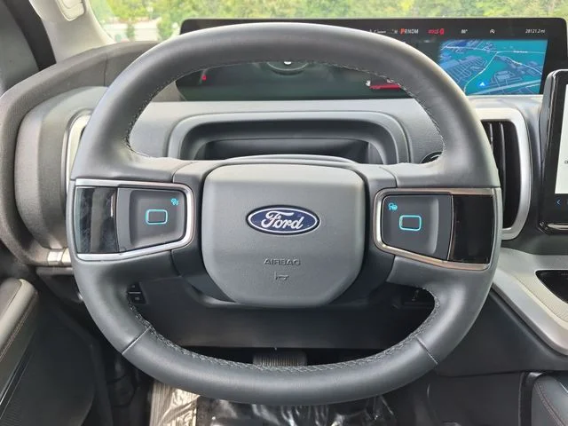 Used 2025 Silver Ford Active image 31