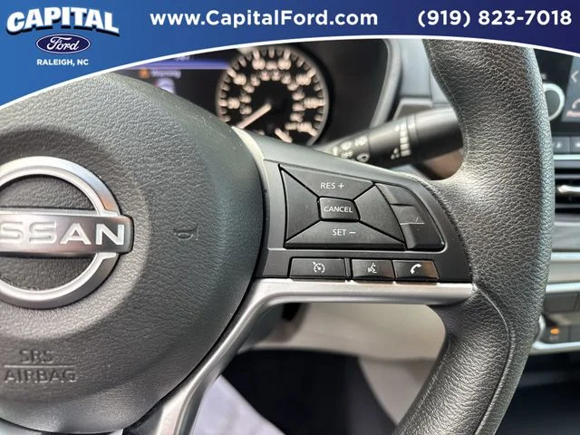 Used 2025 Black Nissan 2.5 SV image 23