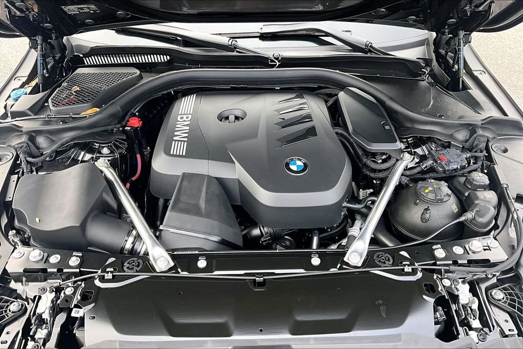 2026 BMW 5 Series 530i - Photo 9