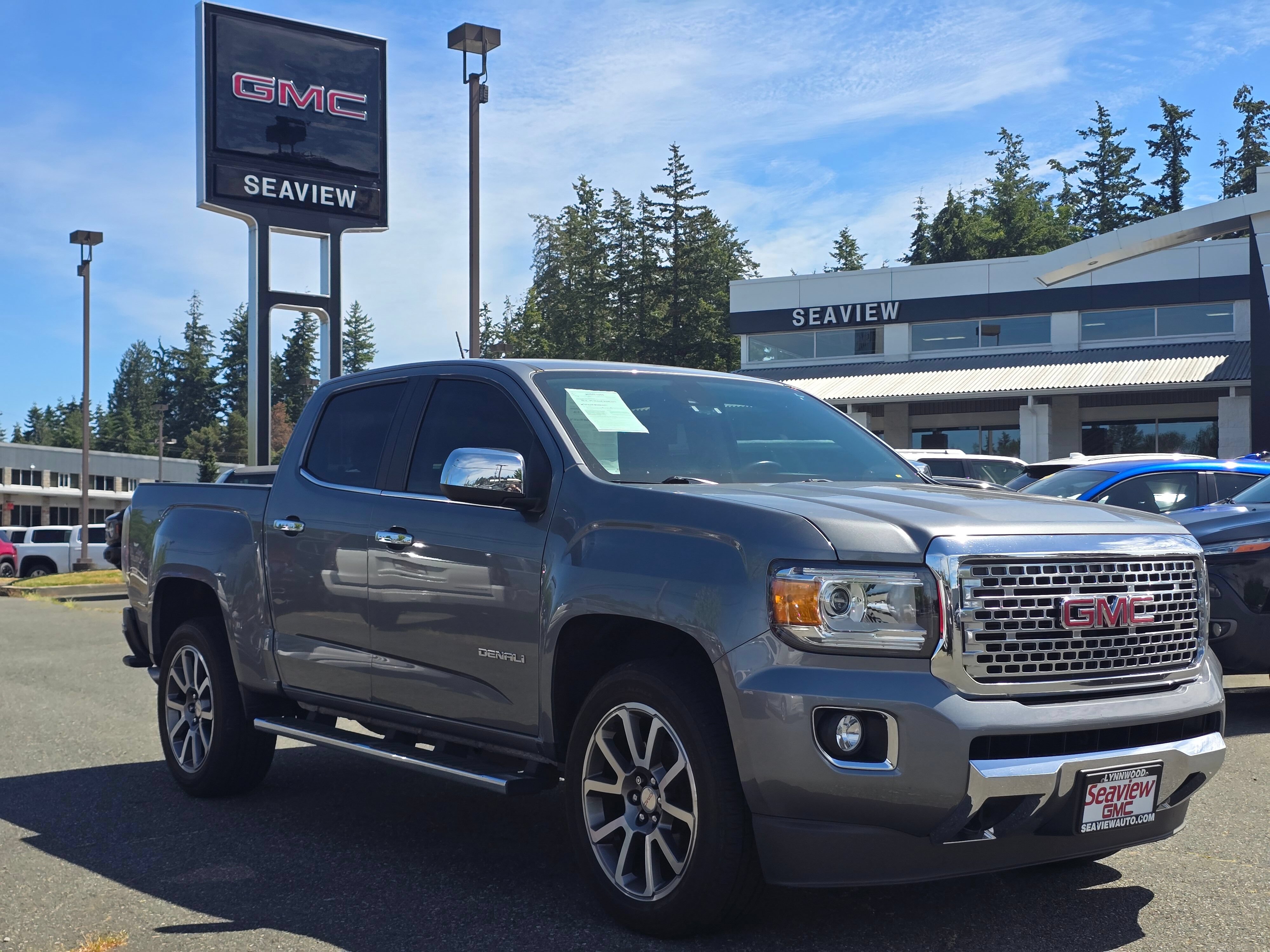 2020 GMC Canyon 4WD Denali Crew Cab Short Box's photo