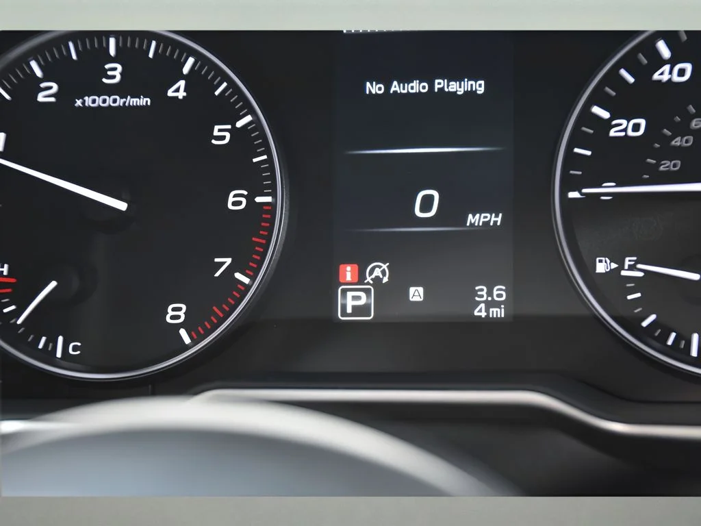 Used 2025 Autumn Green Metallic Subaru Onyx Edition image 19