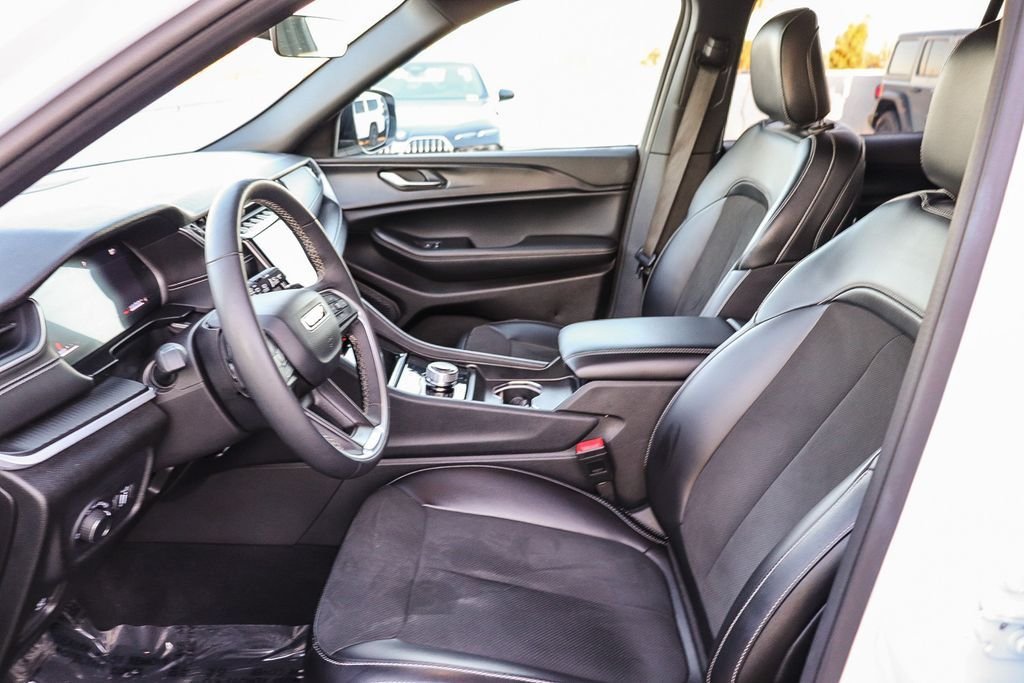 Used 2025 Bright White Clearcoat Jeep Altitude image 20