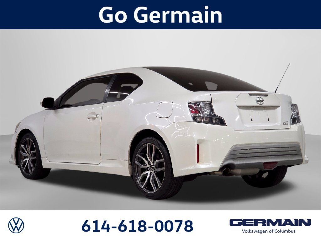 Used 2015 White Scion Base image 10