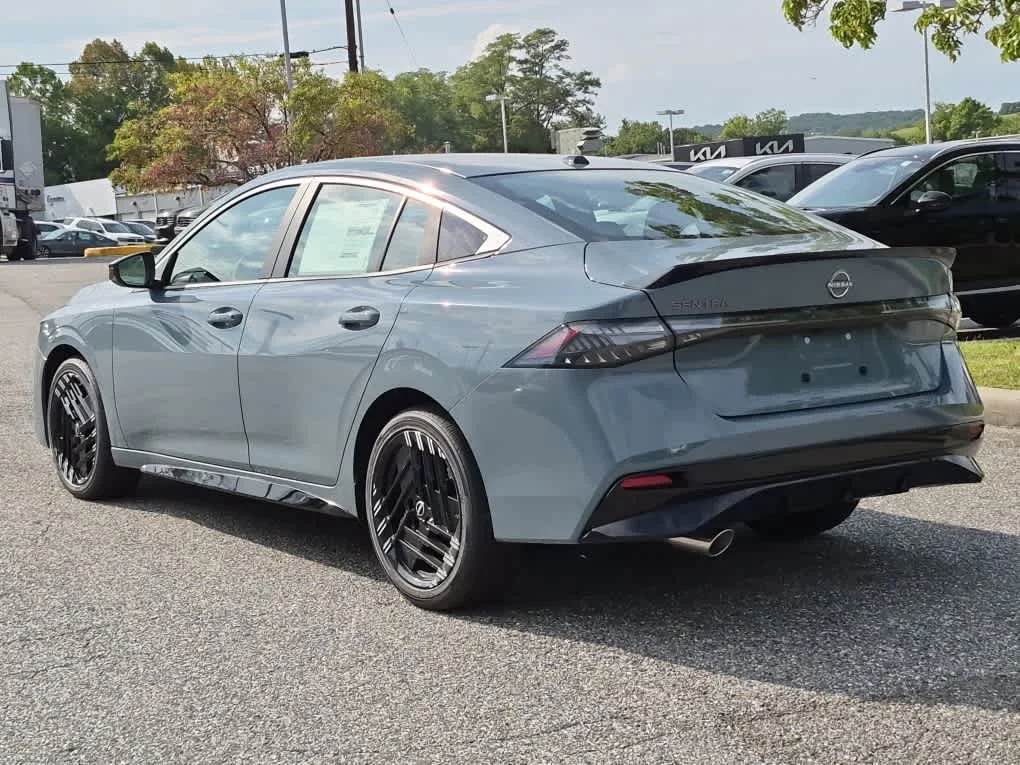 New 2027 Atlantic Gray Metallic Nissan SR image 4
