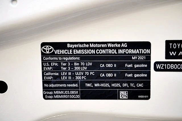 Used 2021 White Toyota 3.0 image 40
