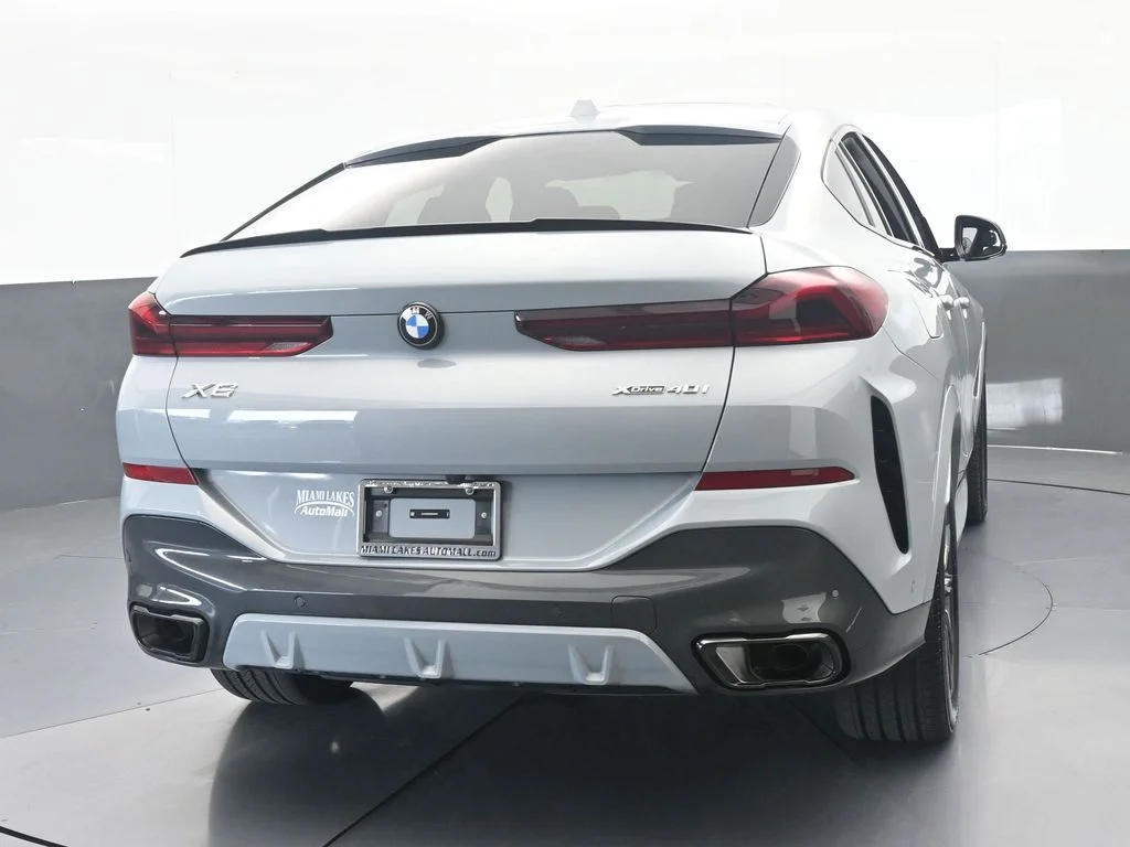 Used 2026 Gray Metallic BMW xDrive40i image 5