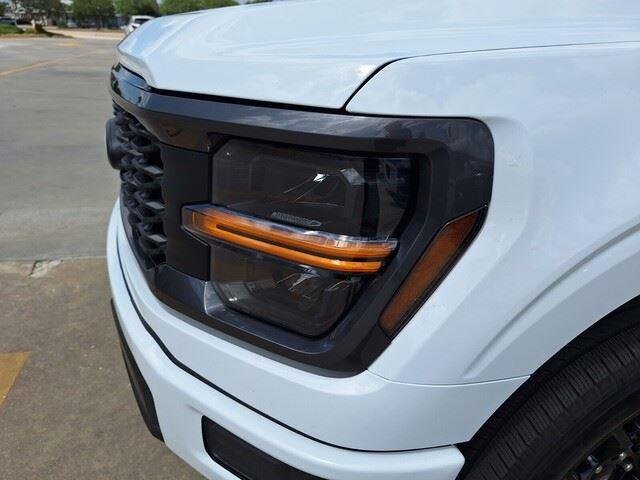 New 2026 Oxford White Ford STX® image 24