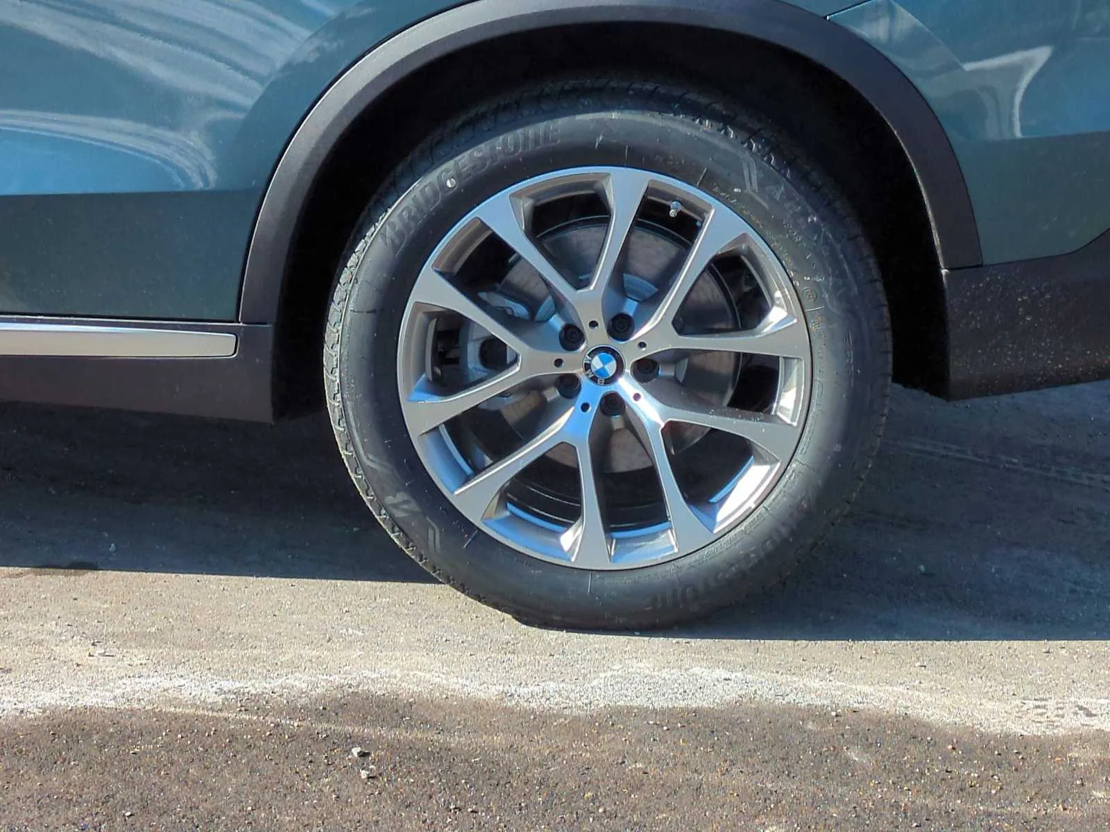 New 2026 Blue Ridge Mountain Metallic BMW xDrive40i image 13