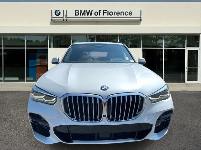 Used 2022 White BMW sDrive40i image 2