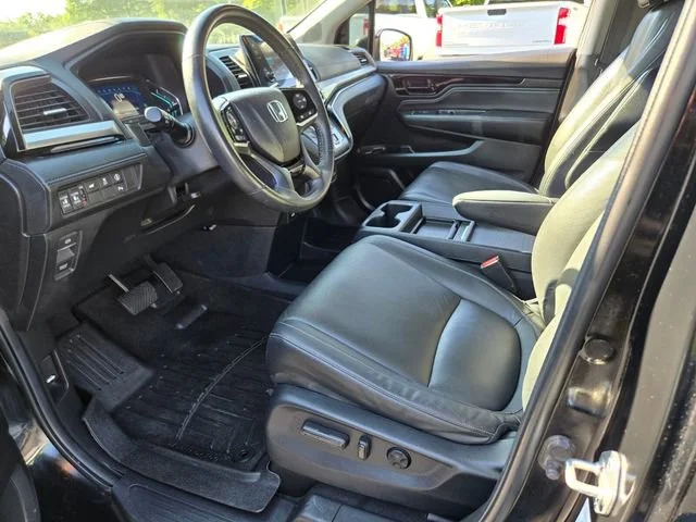 Used 2023 Black Honda Touring image 11