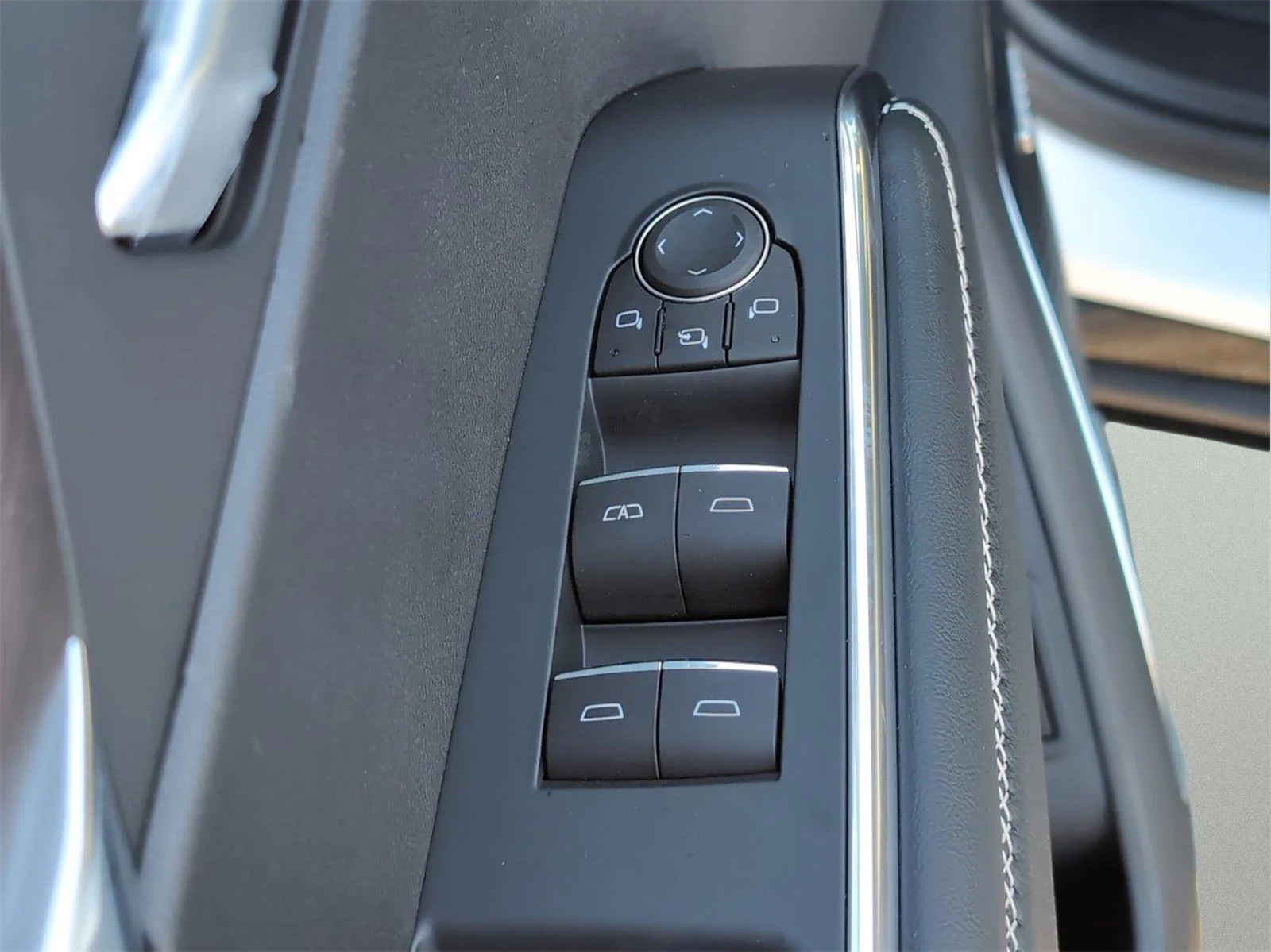 New 2026 Summit White GMC Denali image 27