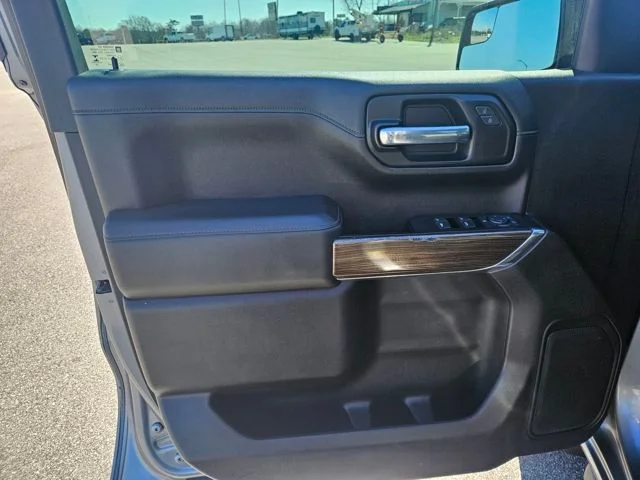 Used 2020 Gray Chevrolet LT image 10