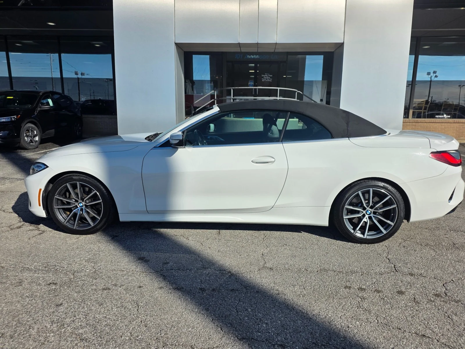 Used 2024 White BMW 430i image 3
