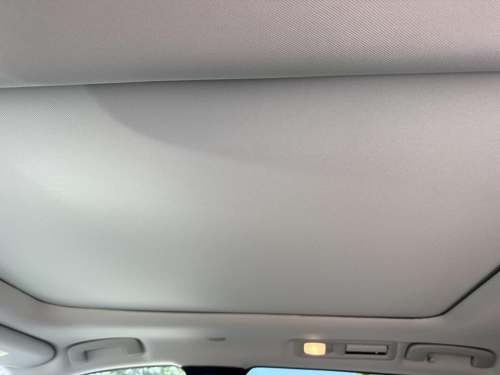 New 2027 RADIANT WHITE INFINITI Luxe FWD image 11