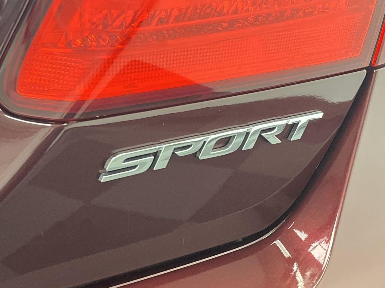 Used 2015 Basque Red Pearl II Honda Sport image 23