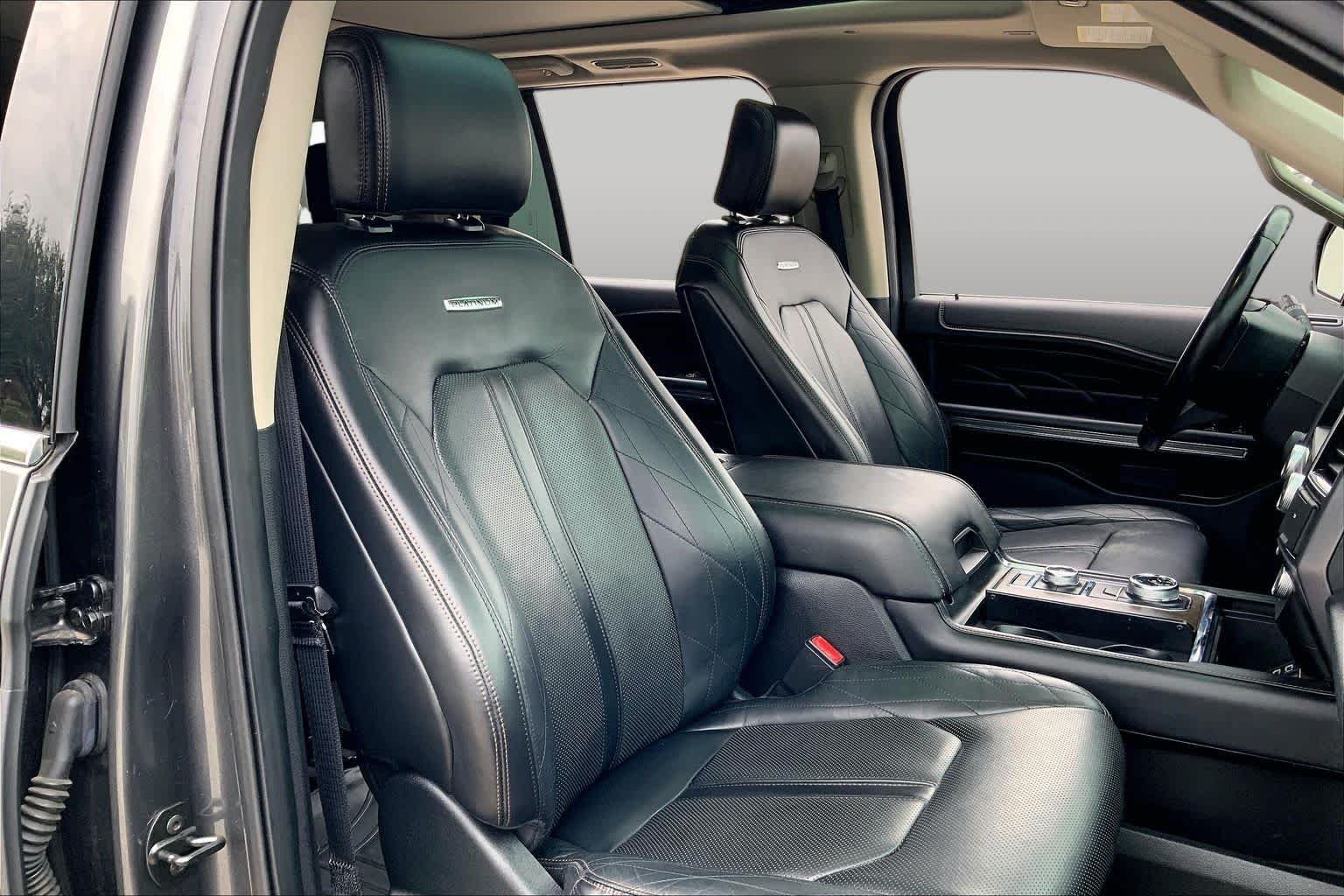 Used 2019 Magnetic Metallic Ford Platinum image 9