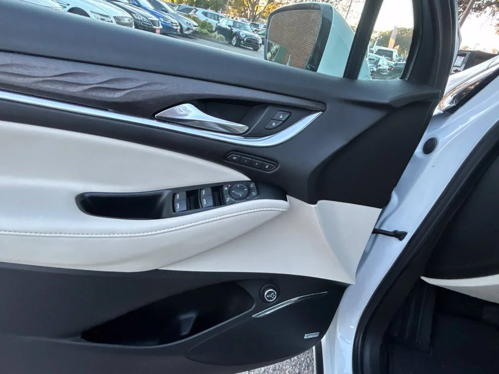 Used 2023 White Buick Avenir image 37