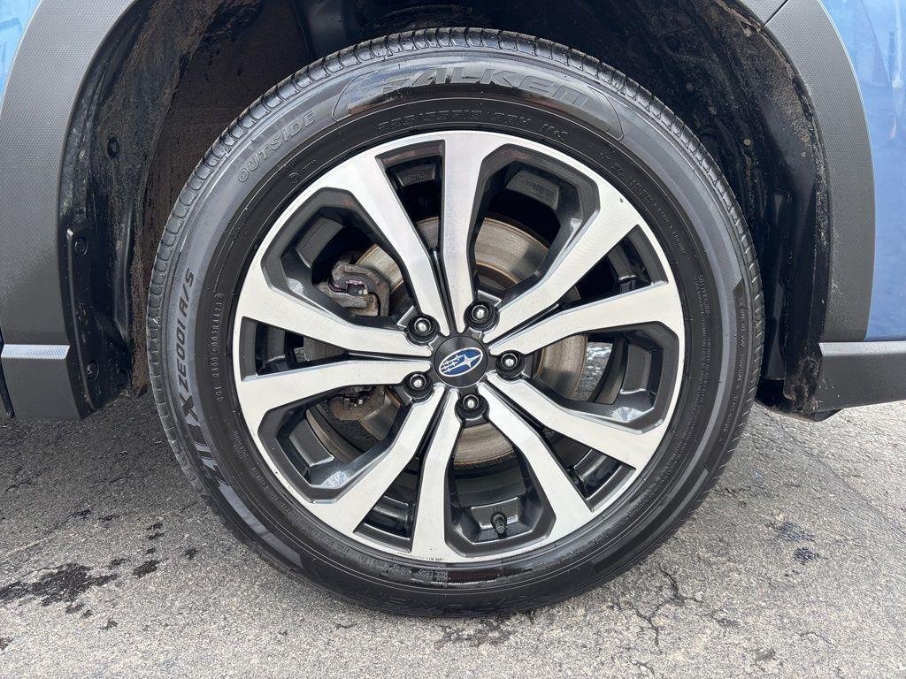 Used 2024 Horizon Blue Subaru Limited image 9