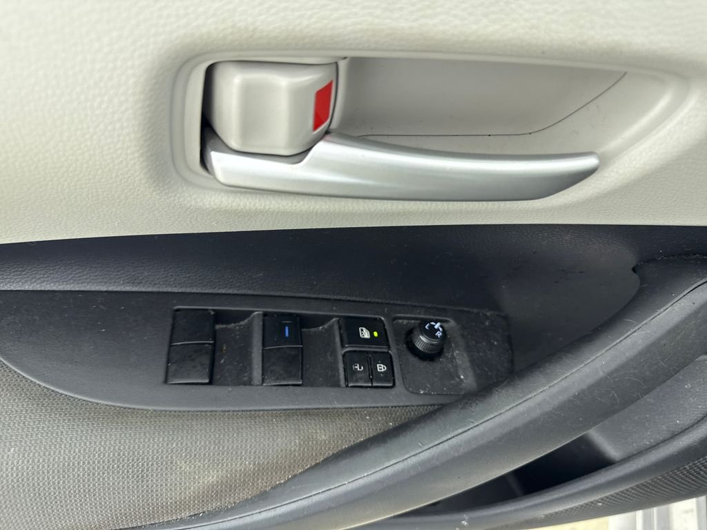 Used 2021 Silver Toyota LE image 14