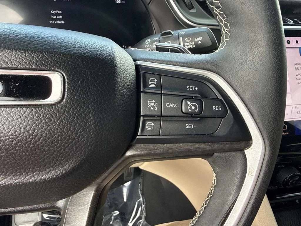 Used 2023 Black Jeep Limited image 36