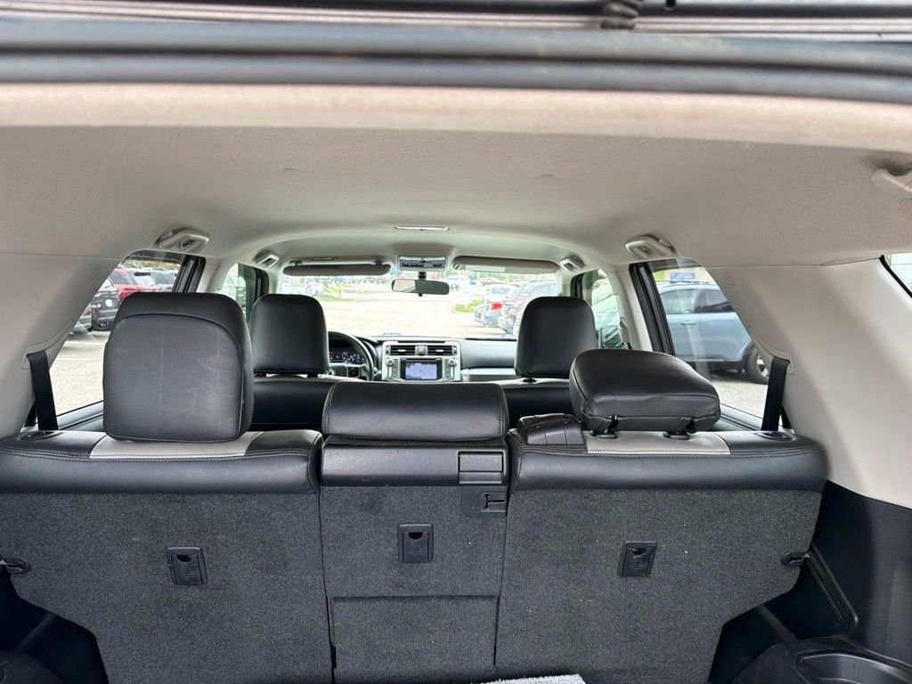 Used 2019 Gray Toyota SR5 image 10