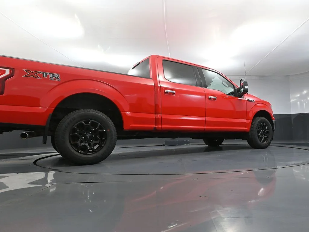 Used 2020 Red Ford XLT image 40