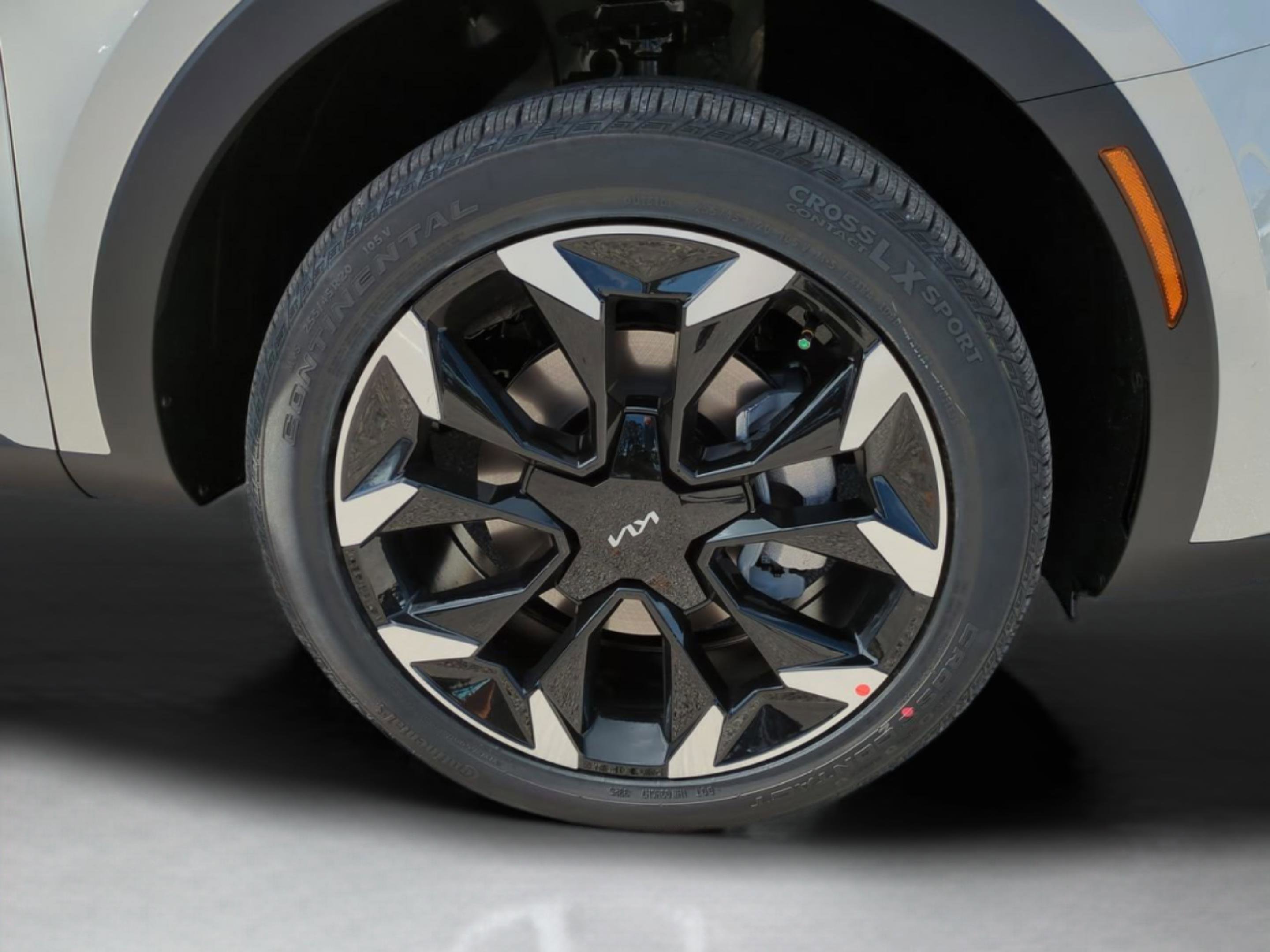 New 2026 Ivory Silver Kia EX image 13
