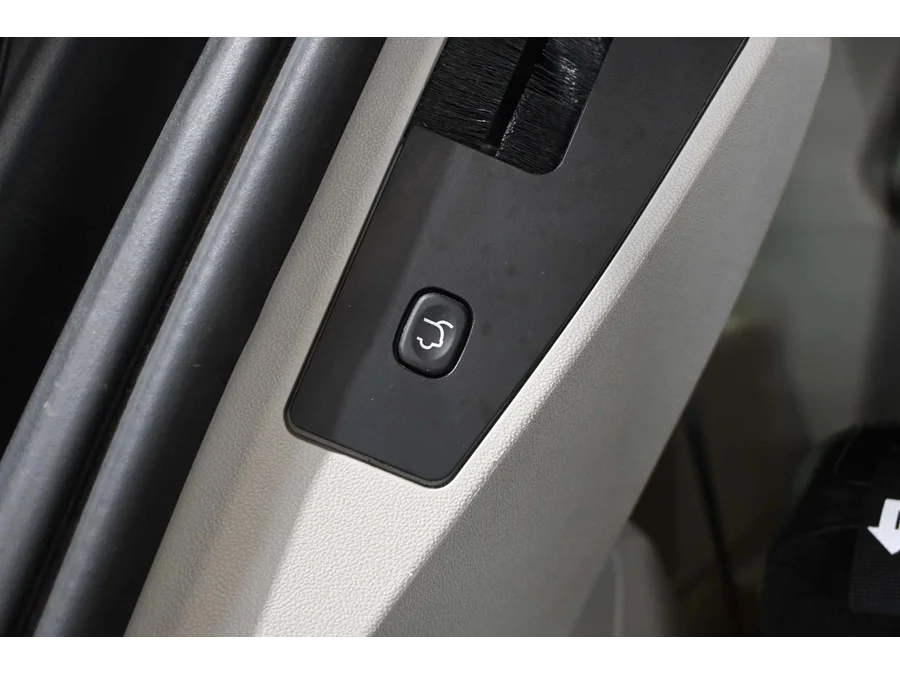 Used 2019 GRAY Dodge SXT Mobility Handicap Van image 26