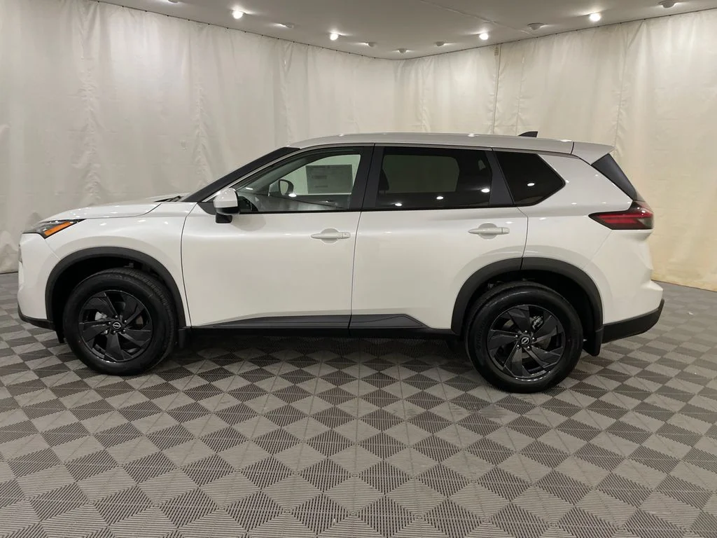 New 2026 Everest White Pearl Tricoat Nissan SV image 10