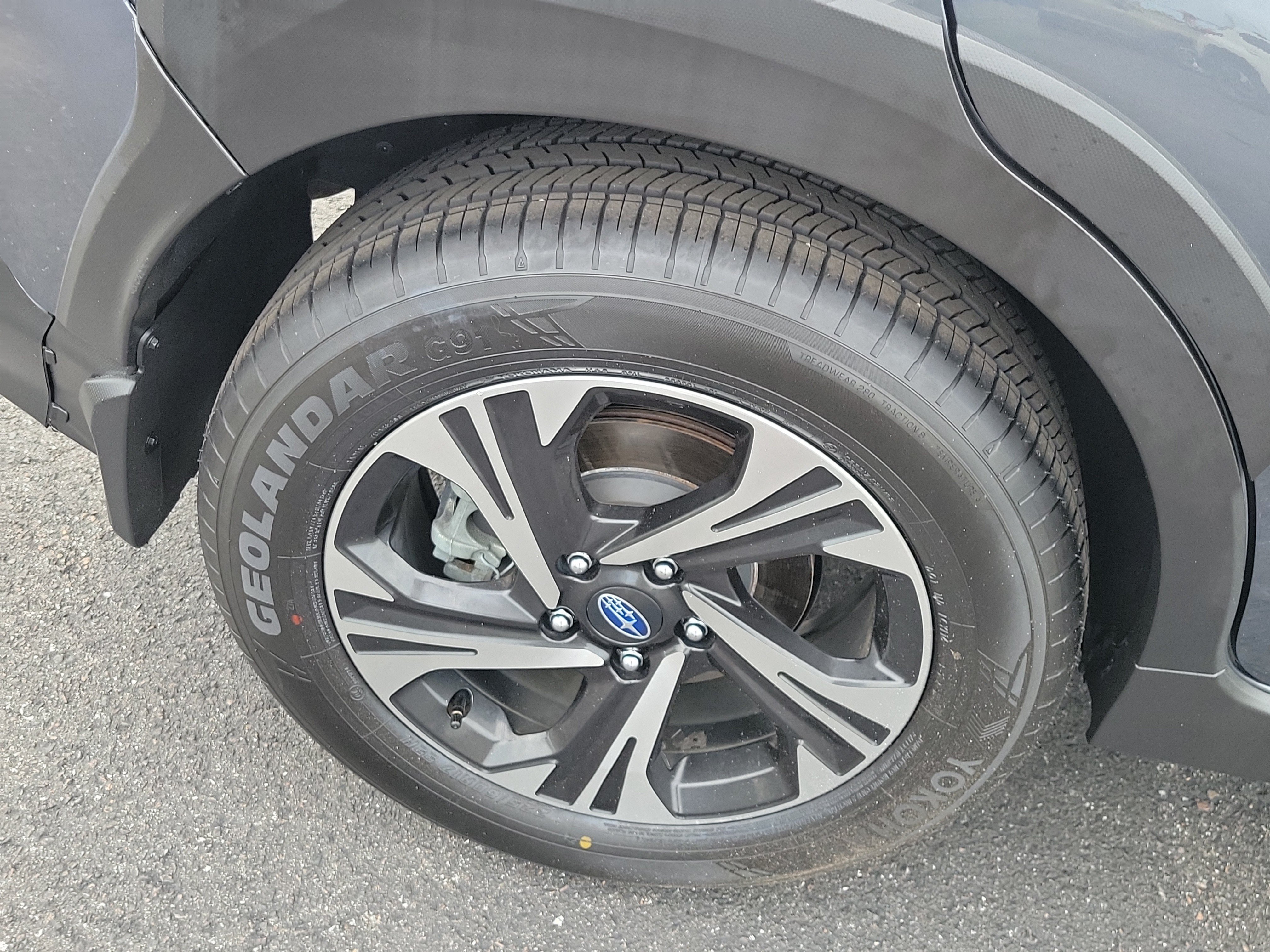 Used 2024 Magnetite Gray Metallic Subaru Premium image 10