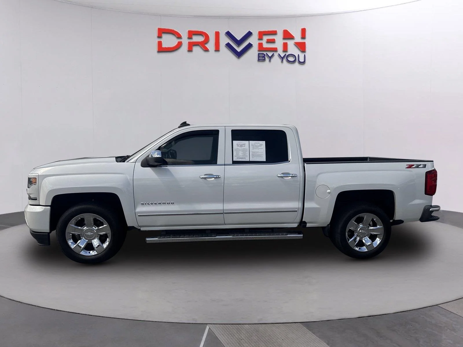 Used 2018 IRIDESCENT PEARL TRICOAT Chevrolet LTZ image 7