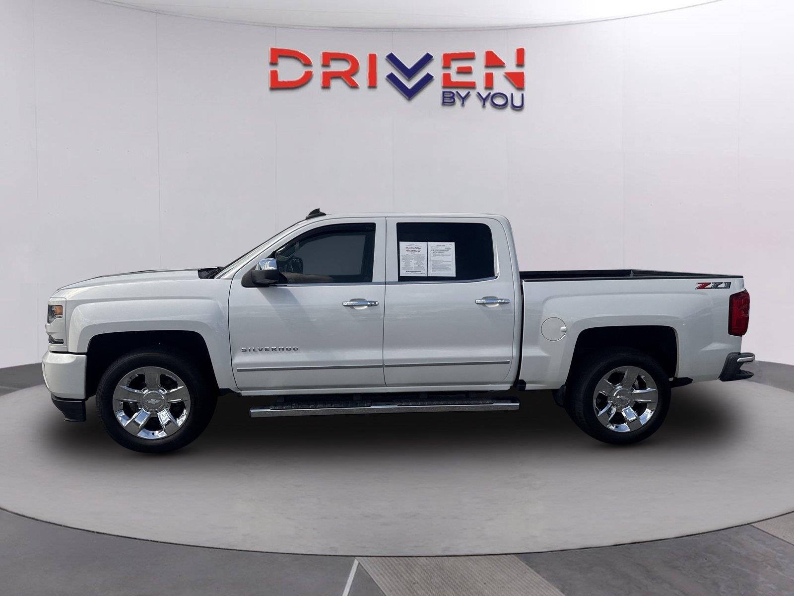 Used 2018 IRIDESCENT PEARL TRICOAT Chevrolet LTZ image 7