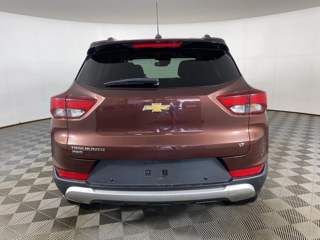 Used 2022 Red Metallic Chevrolet LT image 6