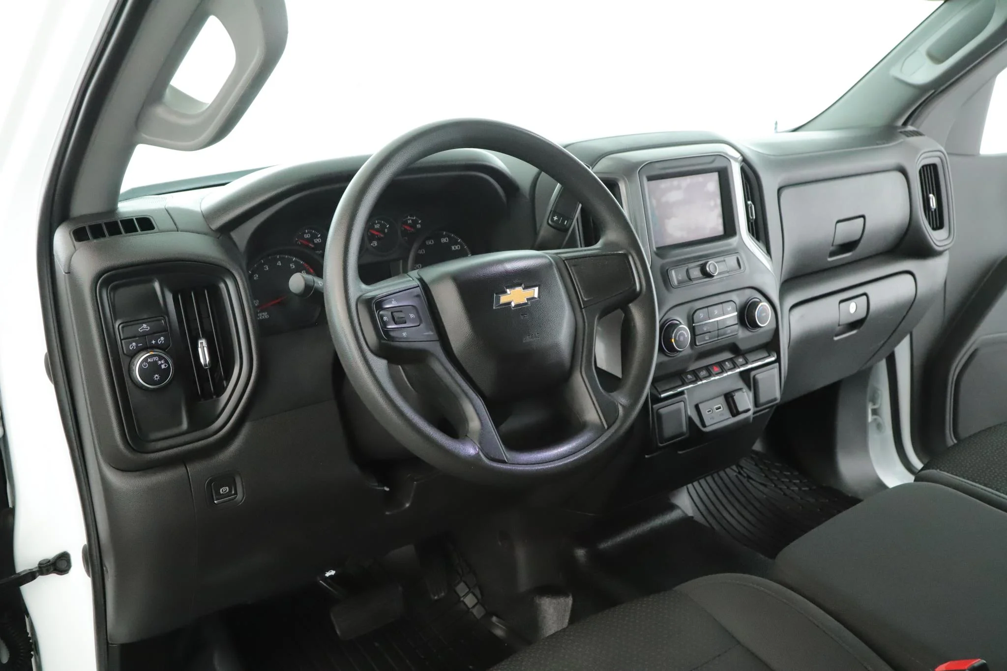 Used 2022 Chevrolet Silverado 1500 Limited Work Truck with VIN 3GCNWAED8NG168526 for sale in Amityville, NY