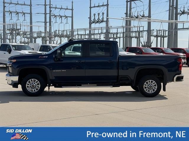 Used 2022 Northsky Blue Metallic Chevrolet LT image 9