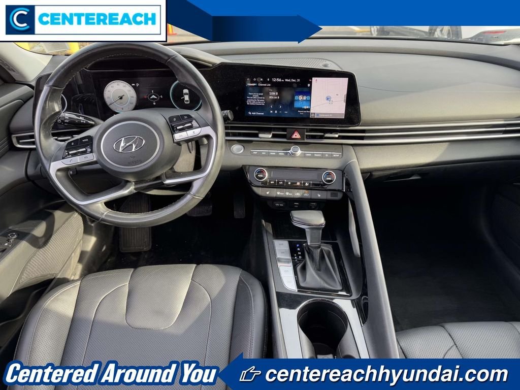 2022 Hyundai Elantra Limited - Photo 11