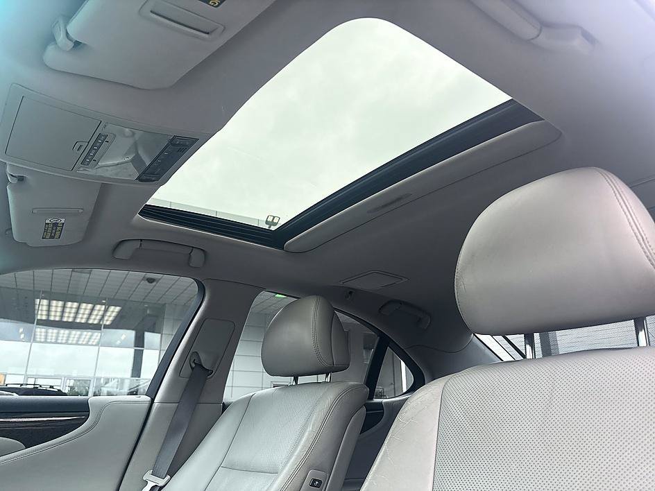 Used 2011 Smoky Granite Mica Lexus 460 image 24