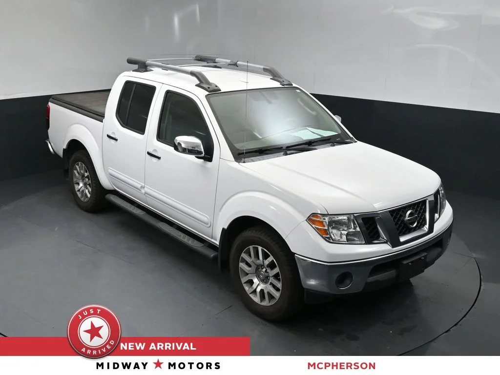 2011 Nissan Frontier 4.0 SL Crew Cab 4X4 AT SWB's photo