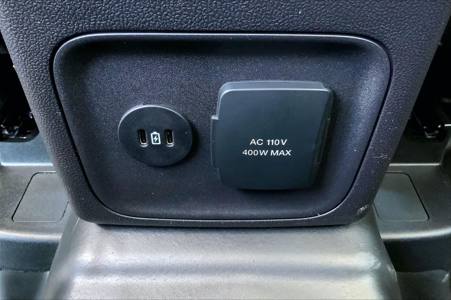 New 2025 Carbonized Gray Metallic Ford Badlands image 18