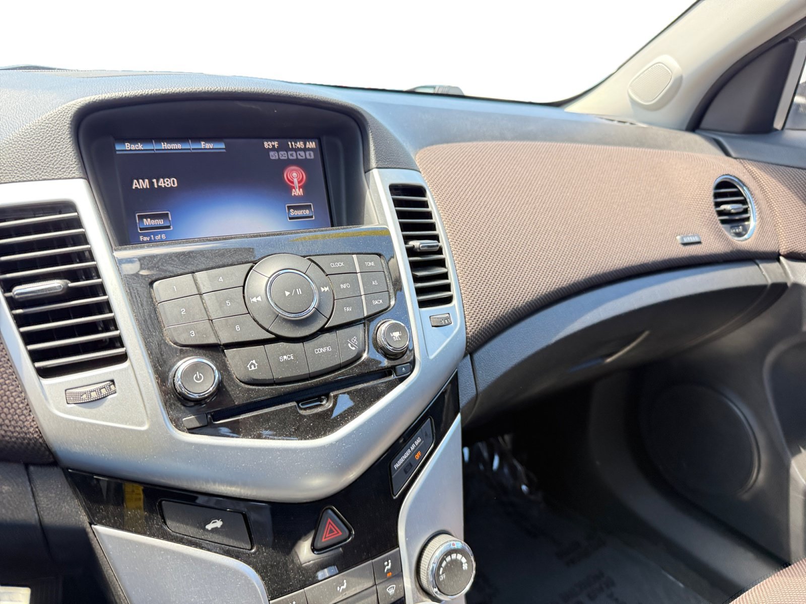 Used 2016 Summit White Chevrolet 1LT image 12