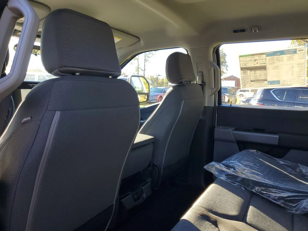 New 2026 Oxford White Ford F-250® XL image 23