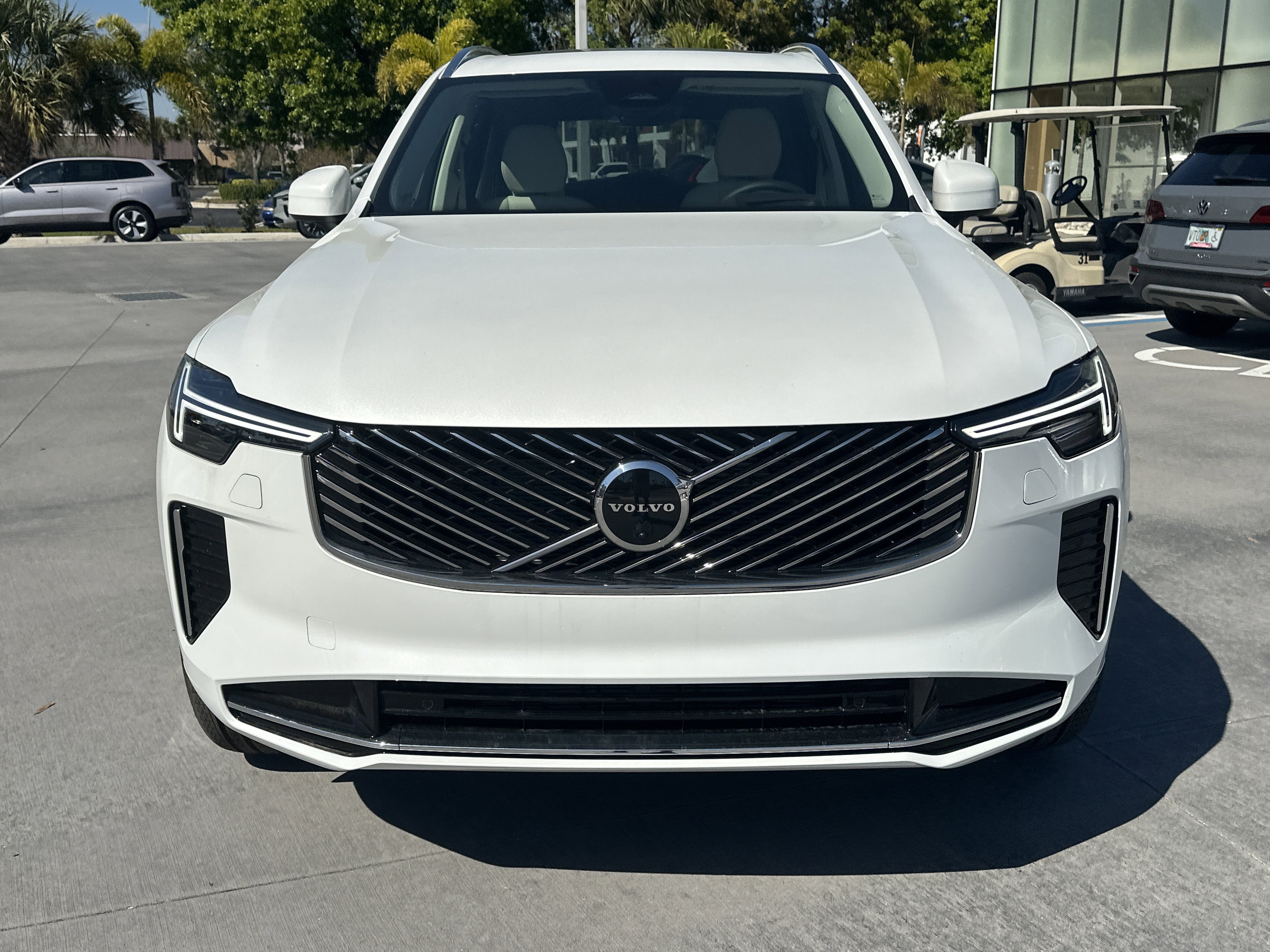 New 2026 Crystal White Volvo Ultra image 3