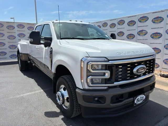 New 2026 Star White Metallic Tri-Coat Ford King Ranch image 2