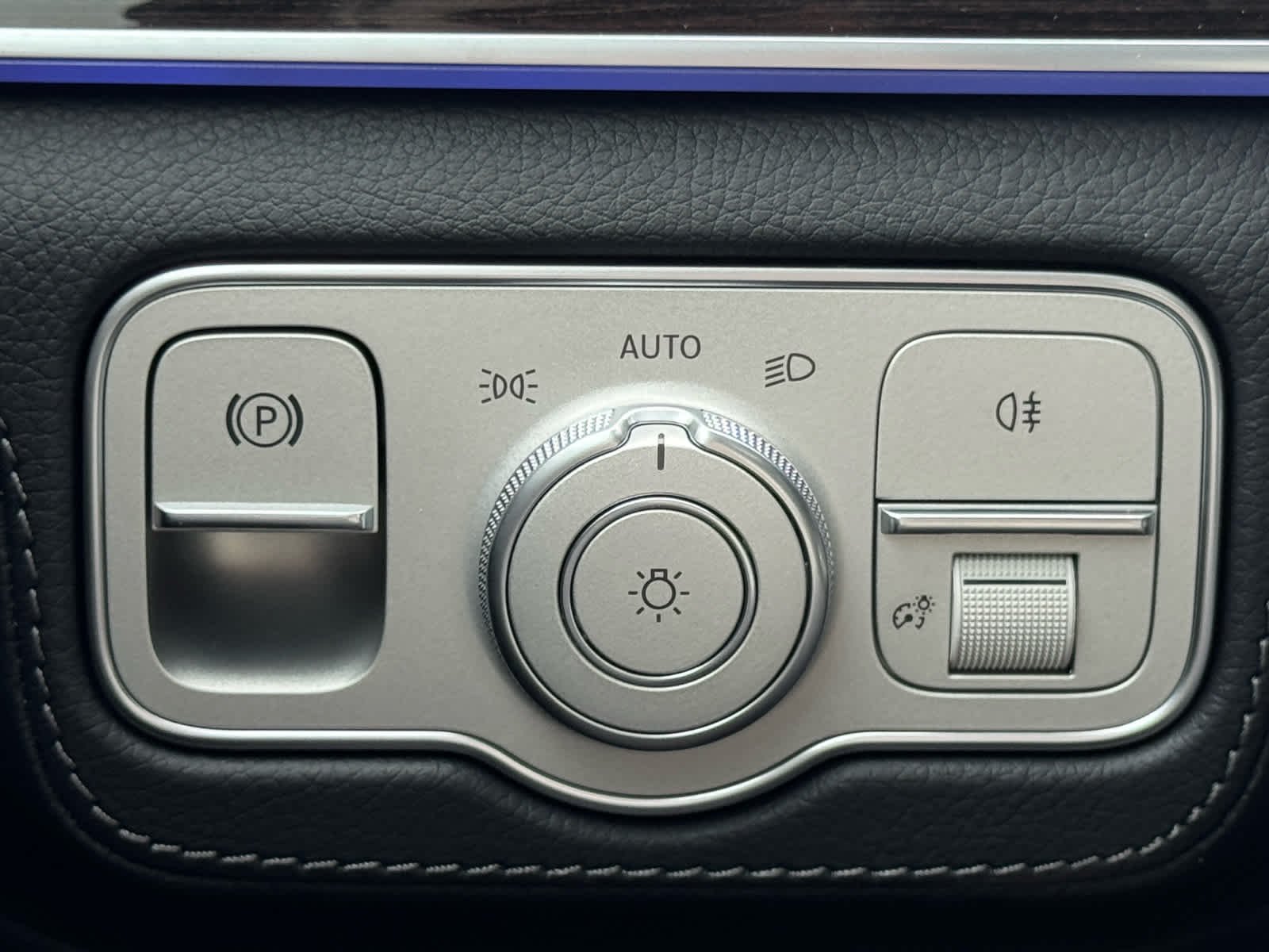 New 2026 Obsidian Black Metallic Mercedes-Benz GLS 450 image 31