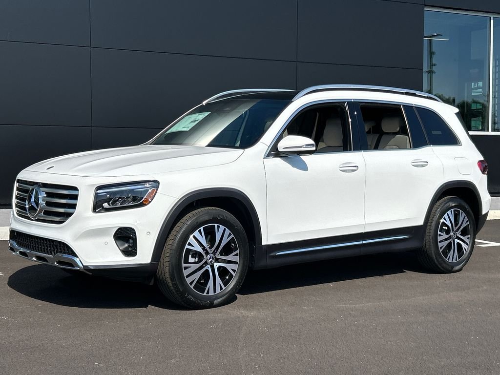 New 2026 Polar White Mercedes-Benz GLB 250 image 1