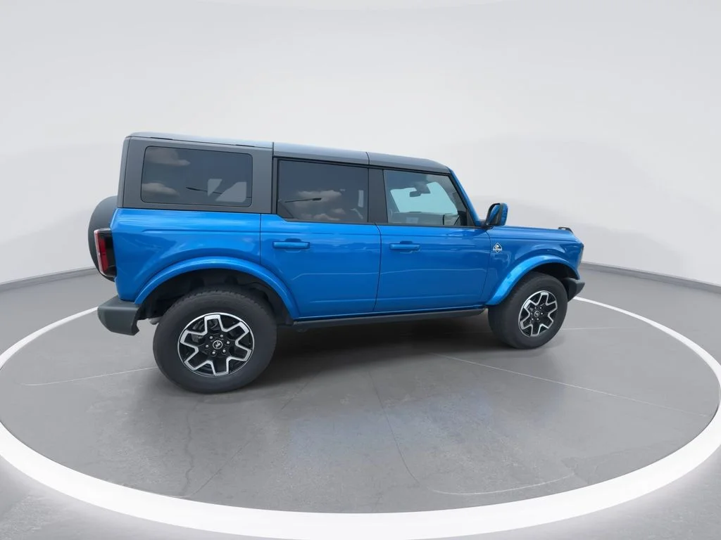 Used 2024 Blue Ford Outer Banks image 9